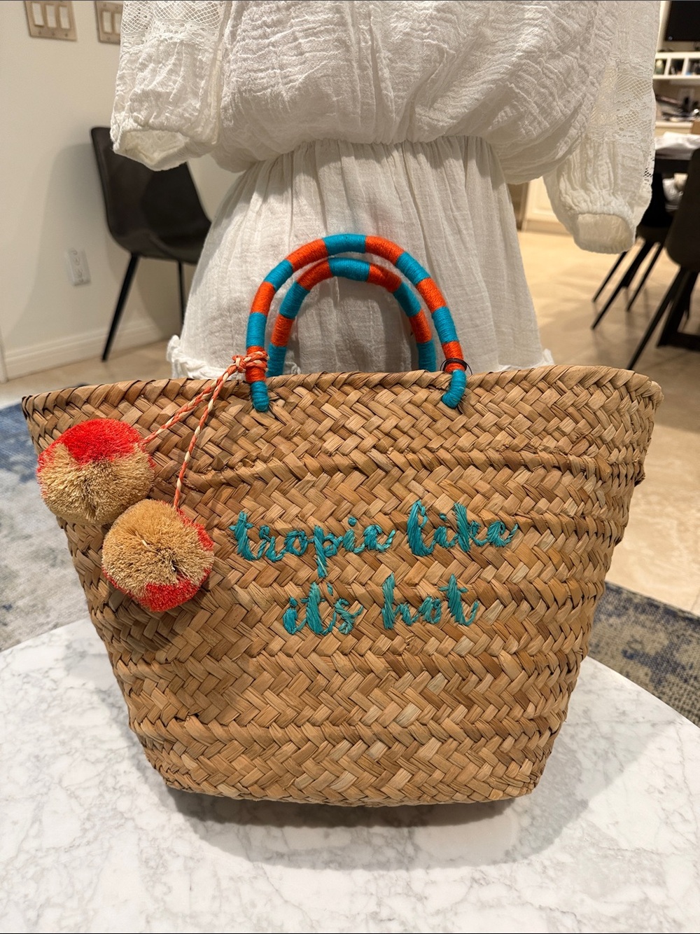 Kayu. Straw Tote    NWT